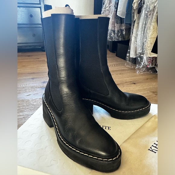 KHAITE
Calgary Leather Chelsea Boots - Picture 2 of 8